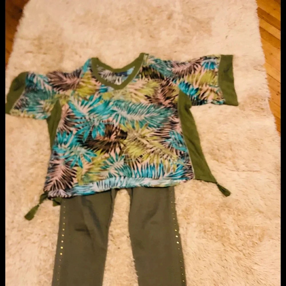 Democracy top - Picture 2 of 2